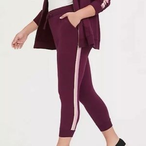 Torrid Size 4 Burgundy/ Purple Jogger with Trim
